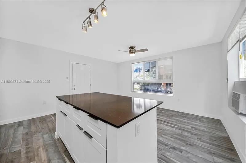 LAWRENCE ESTATE LAND CO - Residential Lease