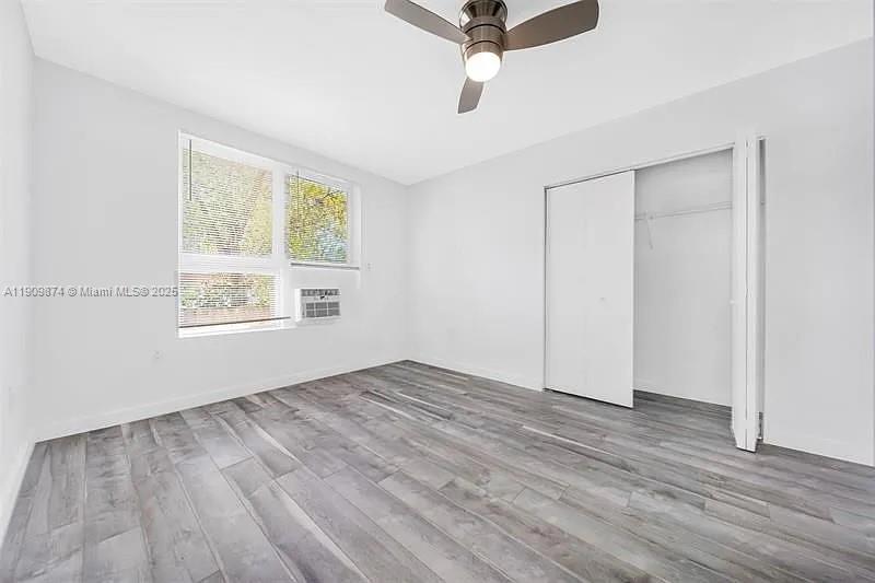 LAWRENCE ESTATE LAND CO - Residential Lease