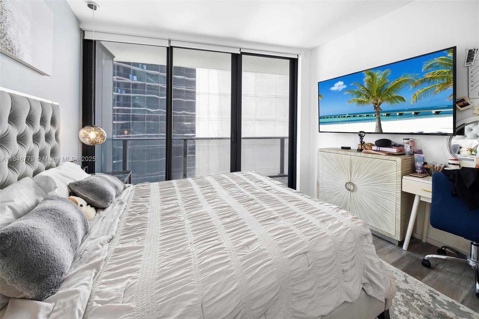 801 SMA RESIDENCES CONDO - Residential