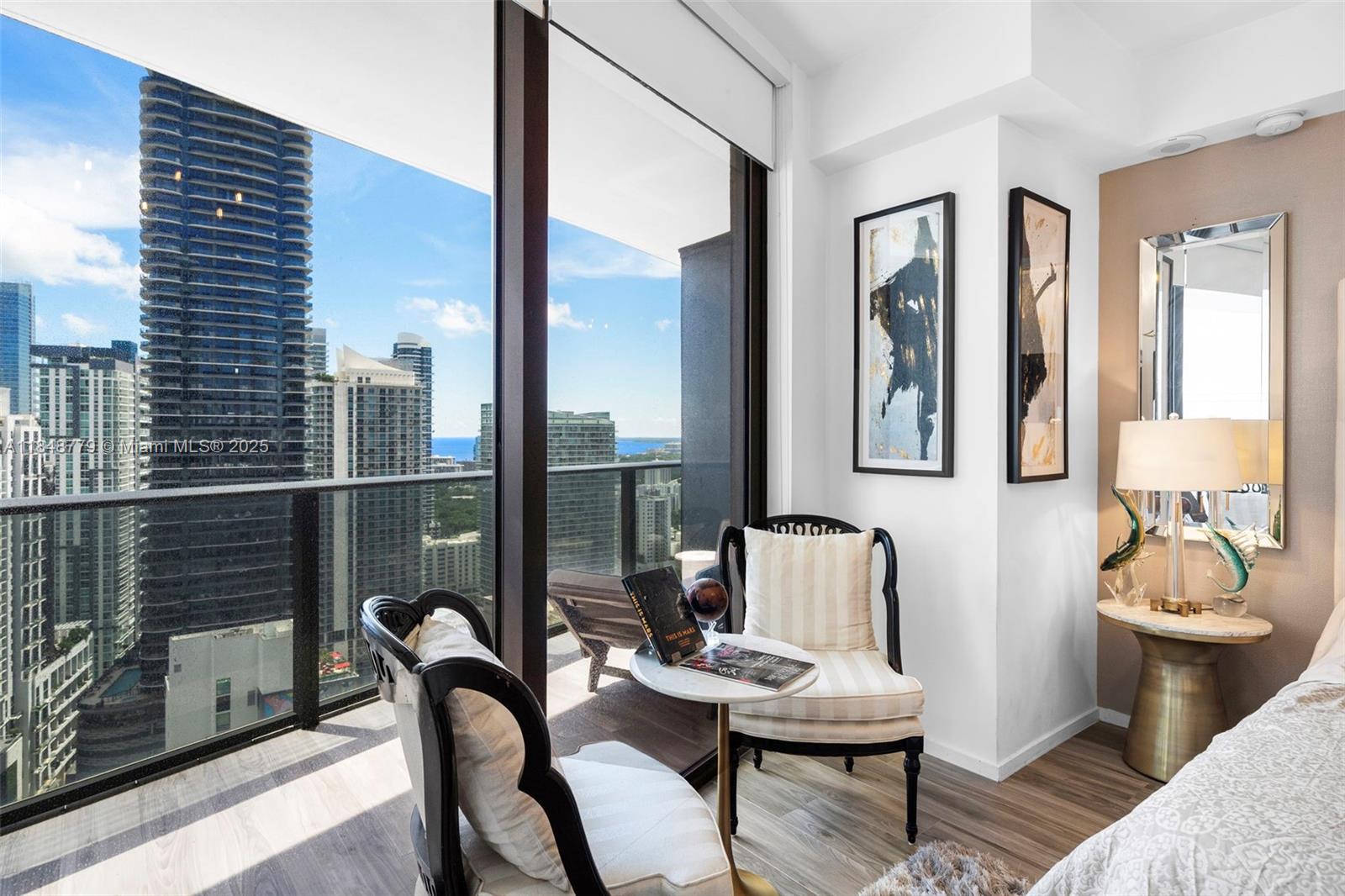 801 SMA RESIDENCES CONDO - Residential