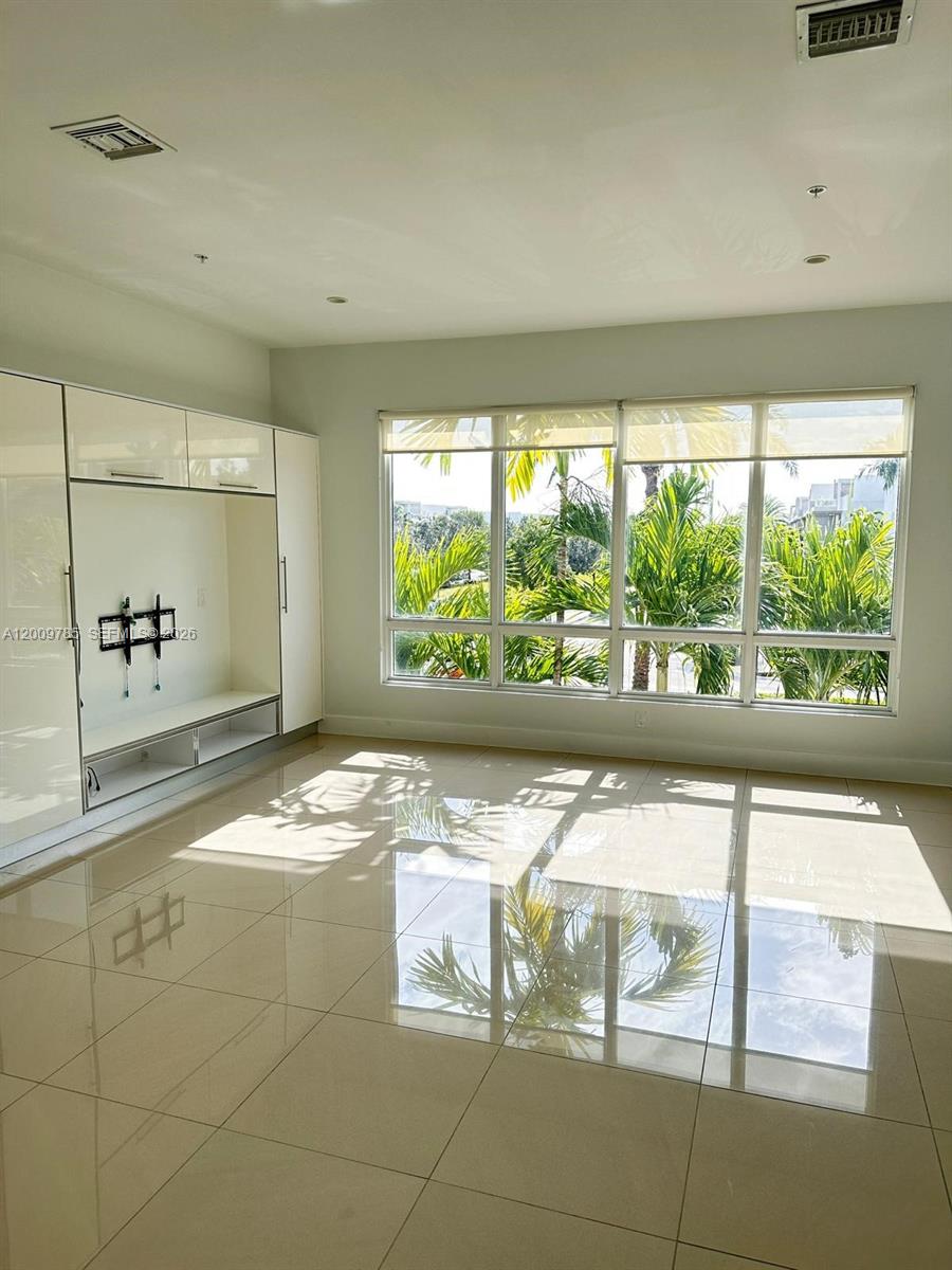 LANDMARK AT DORAL - Residential