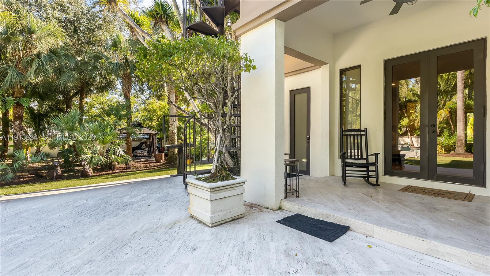 PINECREST LAKE ESTATES RE - Residential