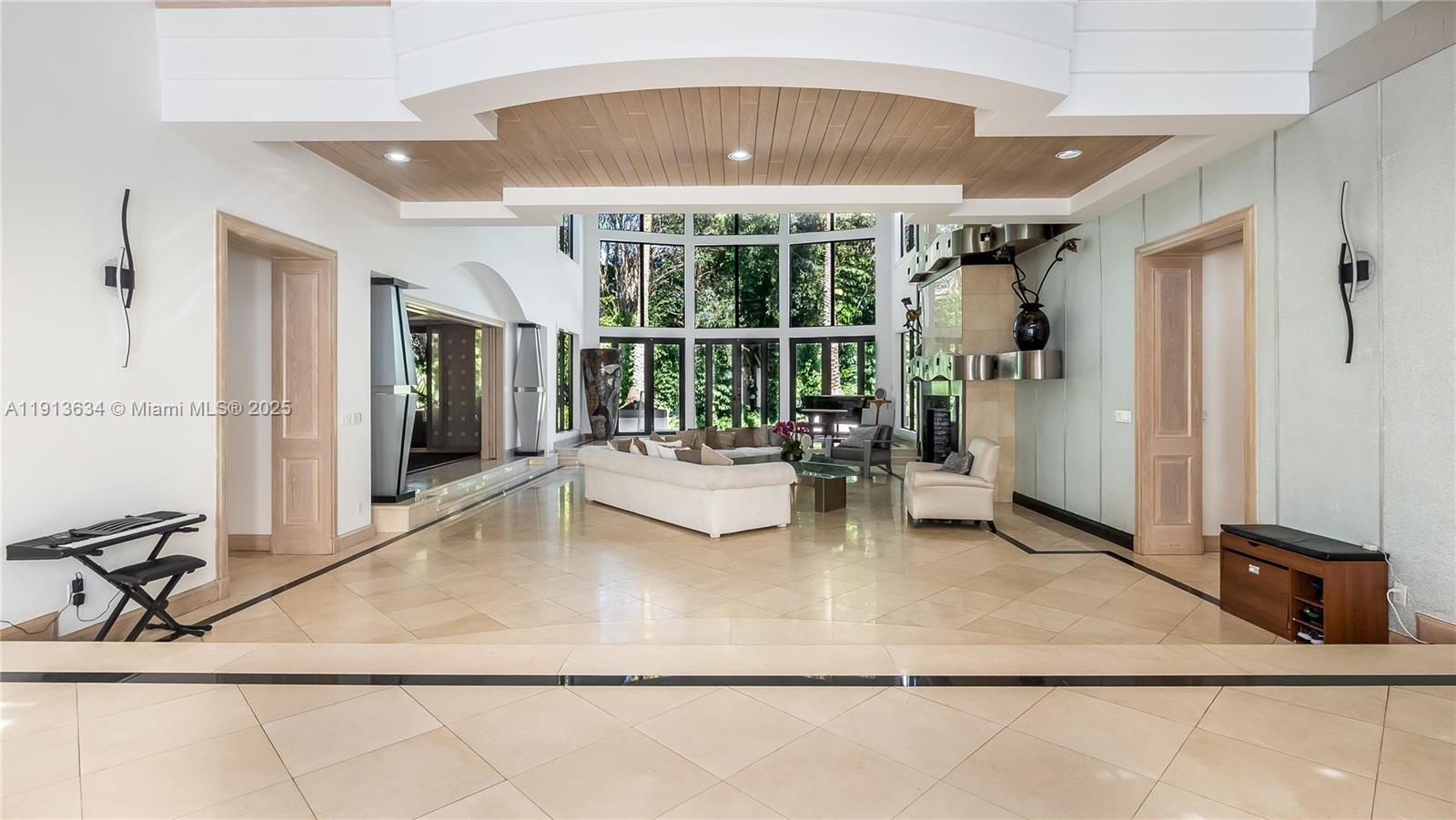 PINECREST LAKE ESTATES RE - Residential