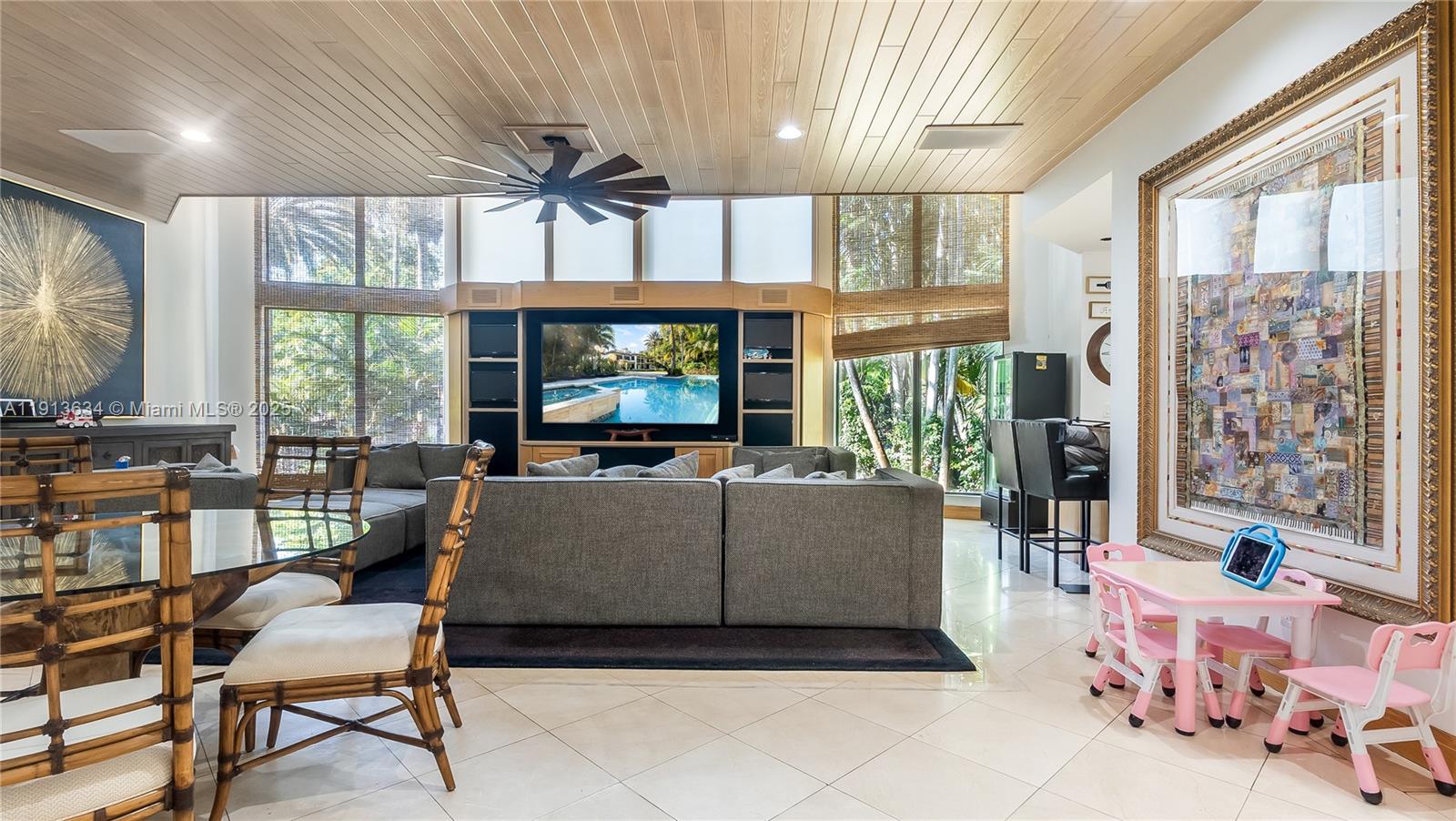 PINECREST LAKE ESTATES RE - Residential