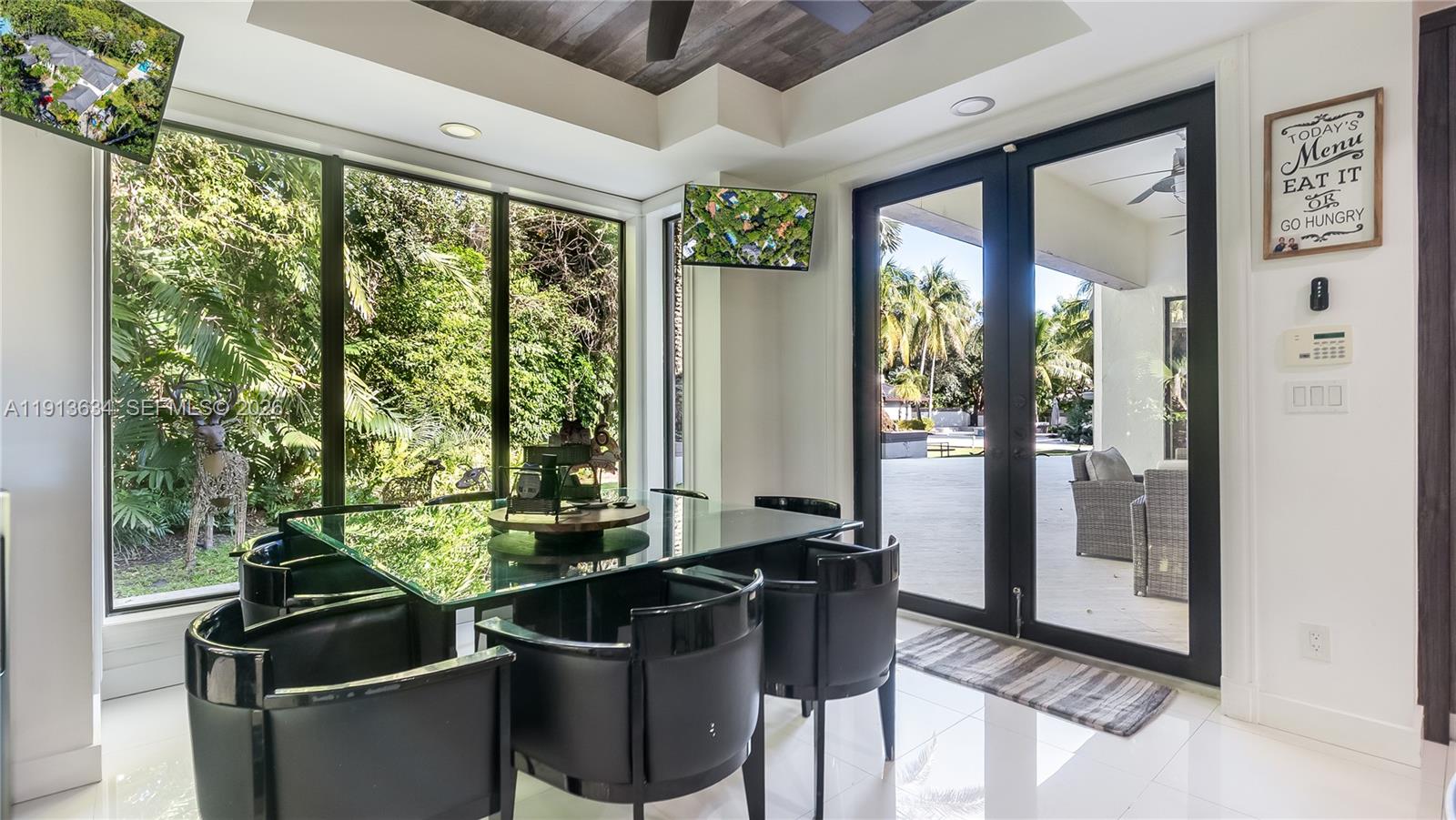 PINECREST LAKE ESTATES RE - Residential