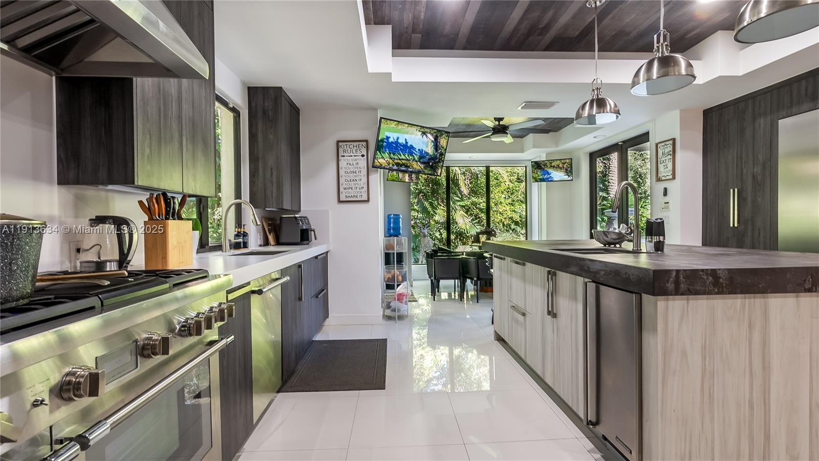 PINECREST LAKE ESTATES RE - Residential