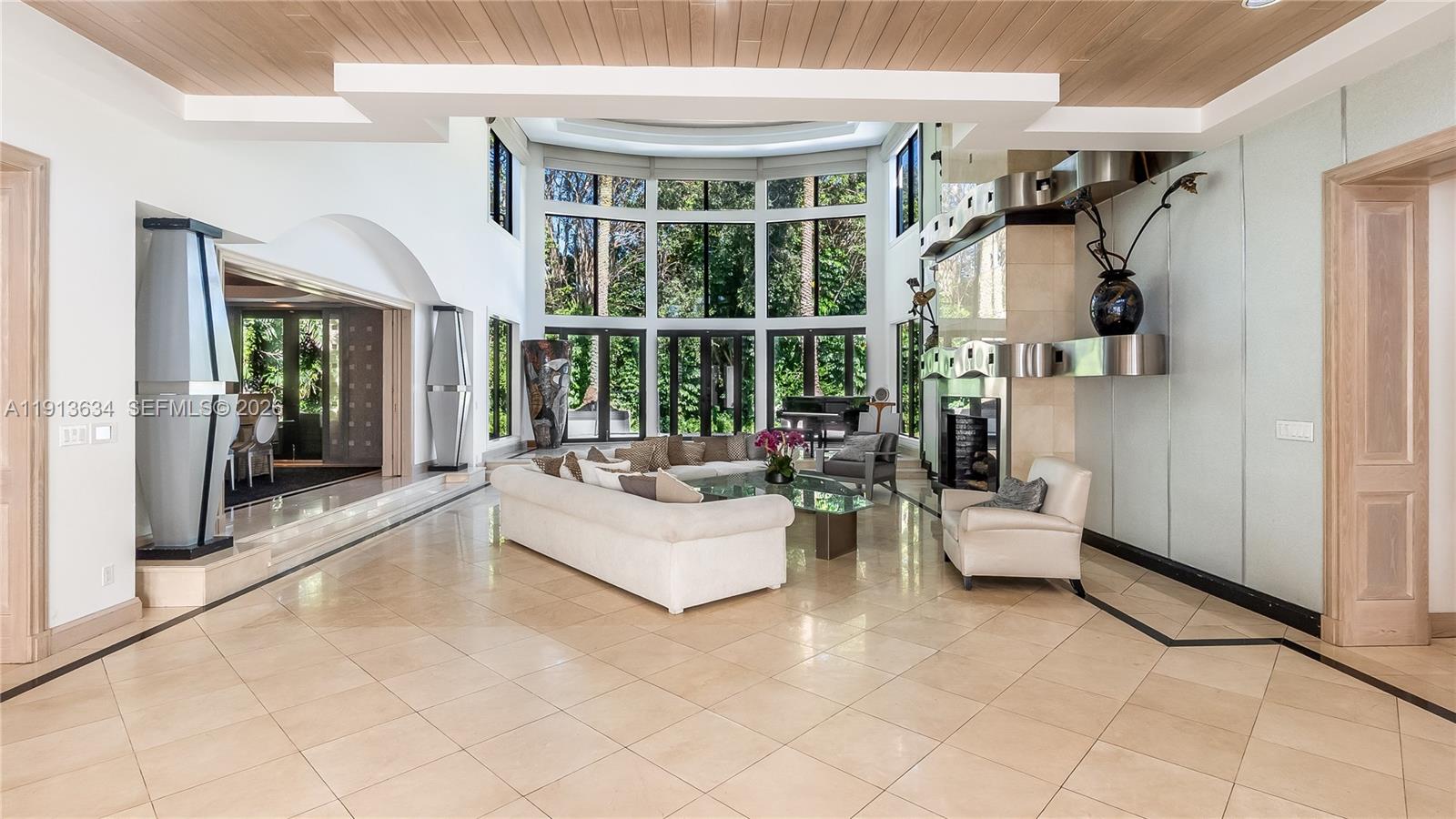 PINECREST LAKE ESTATES RE - Residential