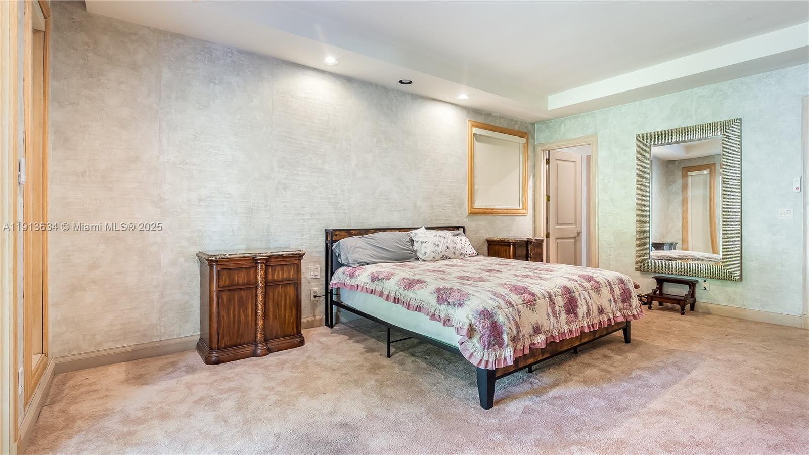 PINECREST LAKE ESTATES RE - Residential