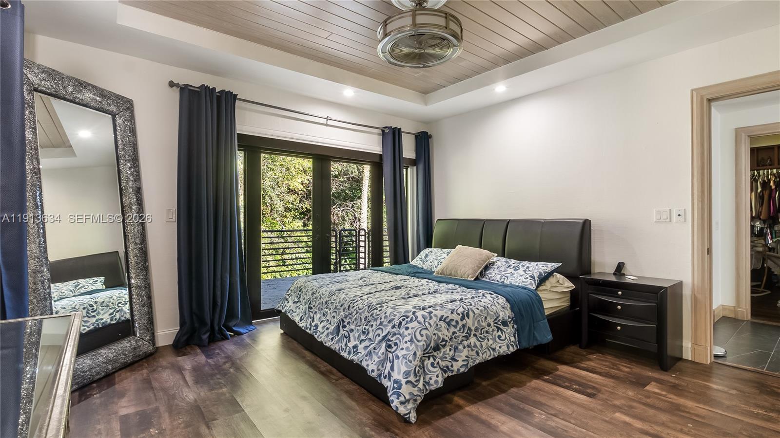 PINECREST LAKE ESTATES RE - Residential