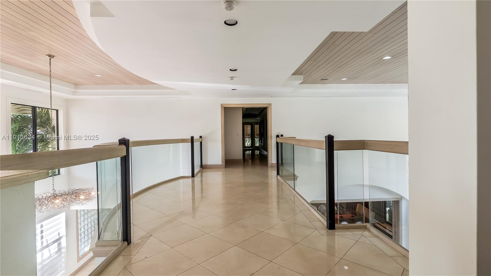 PINECREST LAKE ESTATES RE - Residential