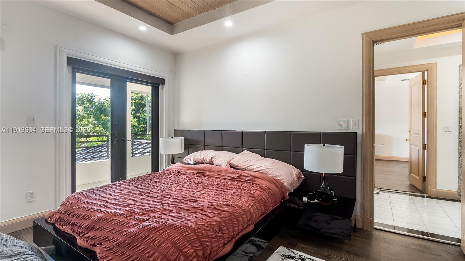 PINECREST LAKE ESTATES RE - Residential