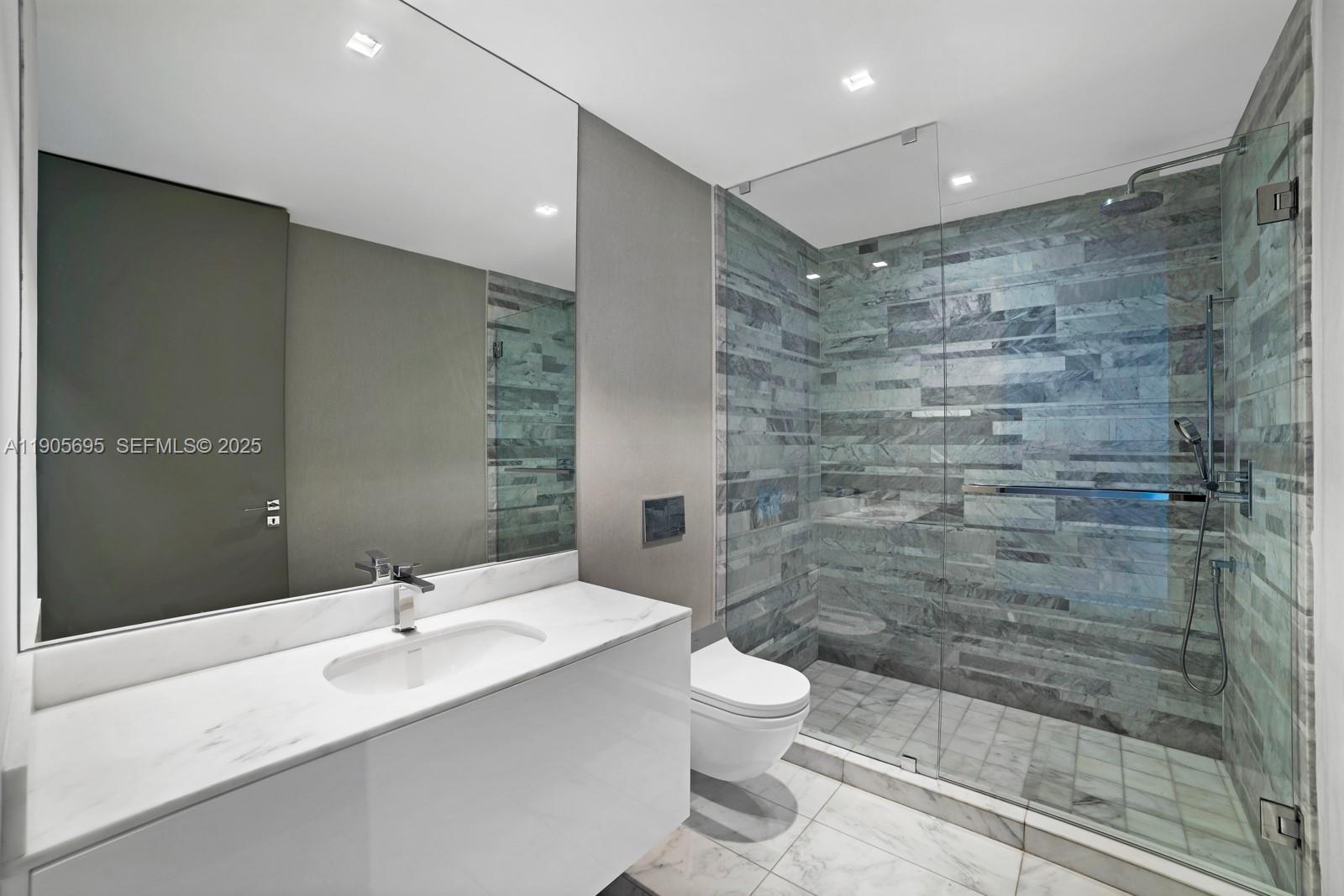 OCEANA BAL HARBOUR CONDO - Residential