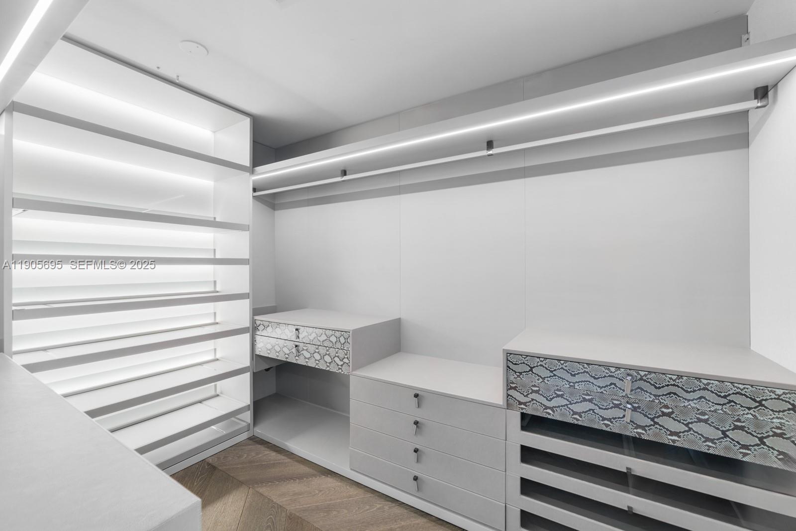 OCEANA BAL HARBOUR CONDO - Residential