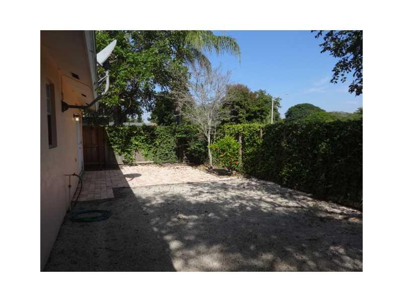 AUDUBON CLUSTER WEST - Residential Lease