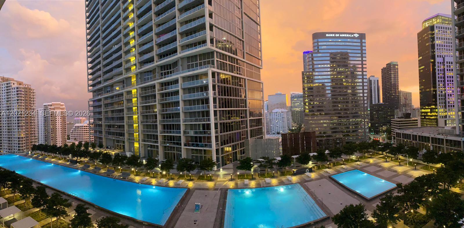 475 Brickell Ave 1813