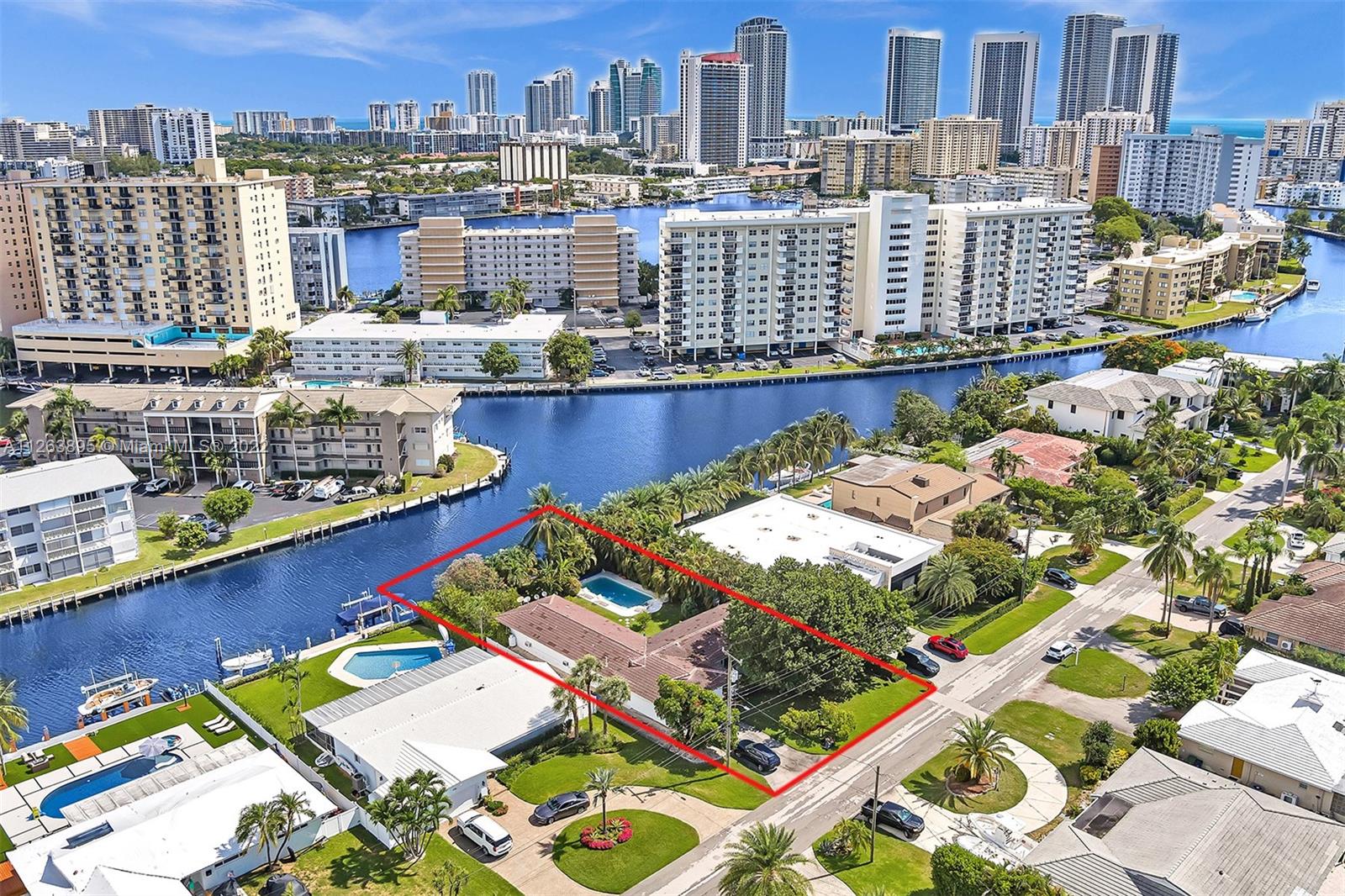 $350,000 PRICE IMPROVEMENT TO $2.35M ! SELLER SAYS SELL !
WELCOME TO THE EXCLUSIVE GATED WATERFRONT COMMUNITY OF GOLDEN ISLES.
OVERSIZED 12,750/SF WATERFRONT PROPERTY FEATURING 85 FEET OF FRONTAGE.DEEP WATER DOCKAGE WITH OCEAN ACCESS AND NO FIXED BRIDGES. BEAUTIFUL 3 BEDROOM 2 BATH RANCH. A RESORT STYLE LUSHLY LANDSCAPED BACKYARD WITH POOL. BUILD YOUR DREAM HOME OR MOVE RIGHT IN TO THIS PERFECTLY MAINTAINED BEAUTY !
THIS GOLDEN ISLES GEM WILL NOT LAST .... CALL BARRY TODAY !