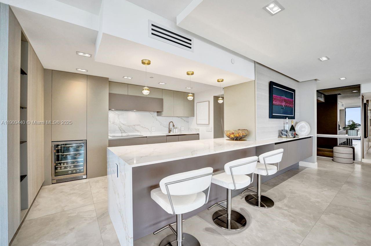 TURNBERRY ISLE SOUTH - Residential