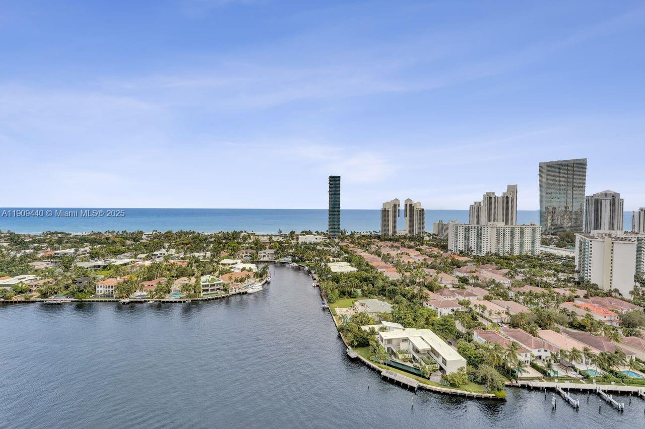 TURNBERRY ISLE SOUTH - Residential