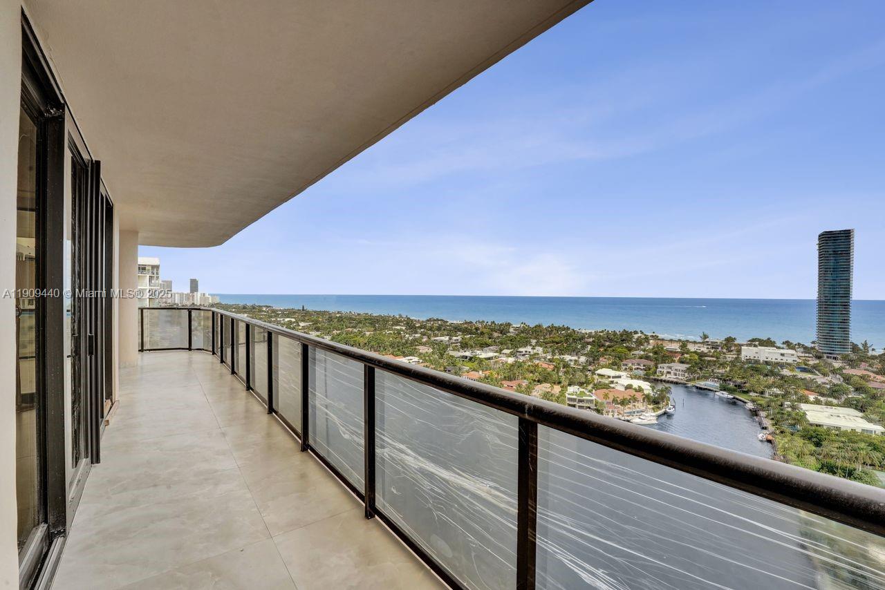 TURNBERRY ISLE SOUTH - Residential