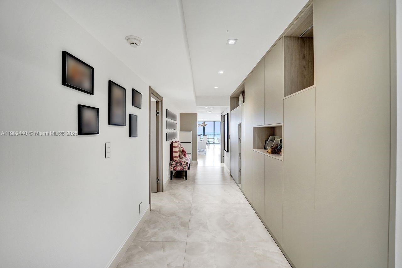 TURNBERRY ISLE SOUTH - Residential