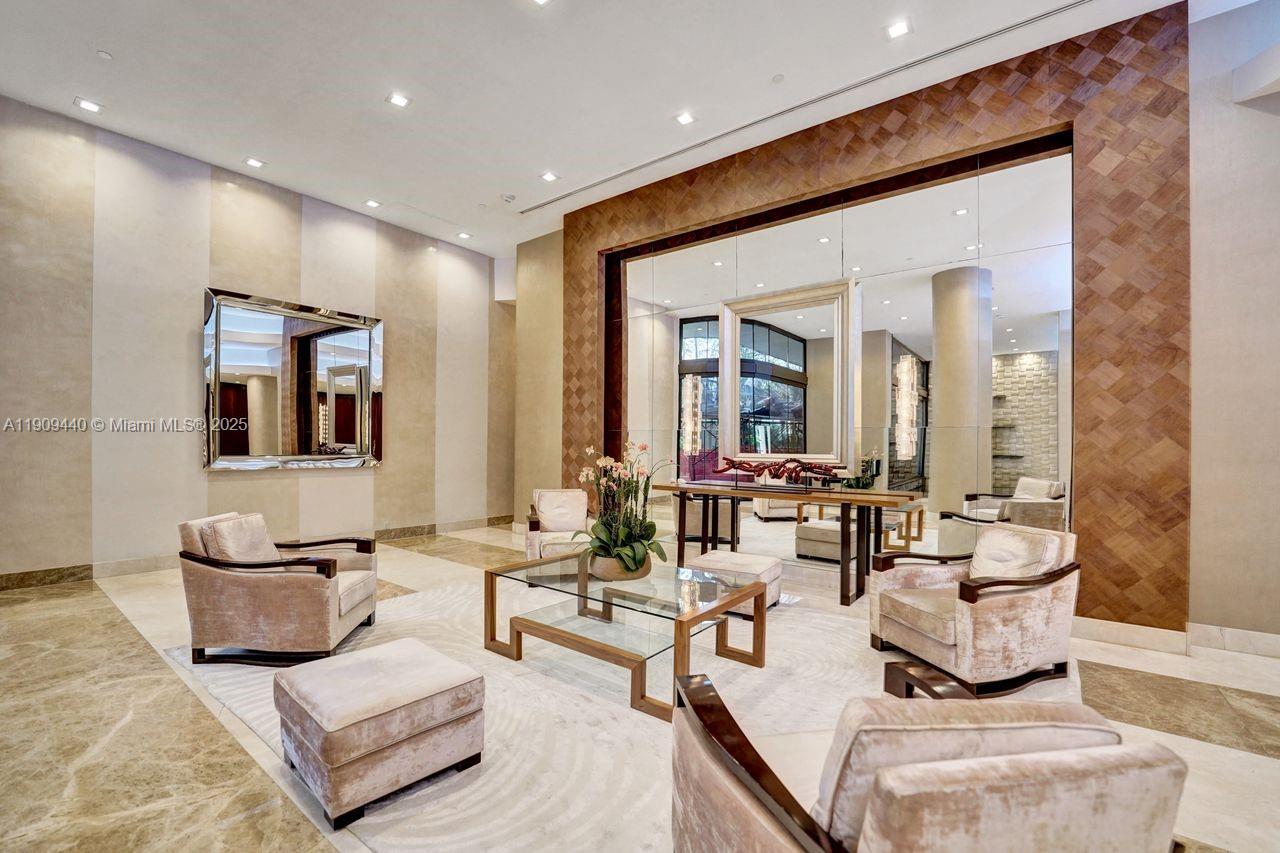 TURNBERRY ISLE SOUTH - Residential