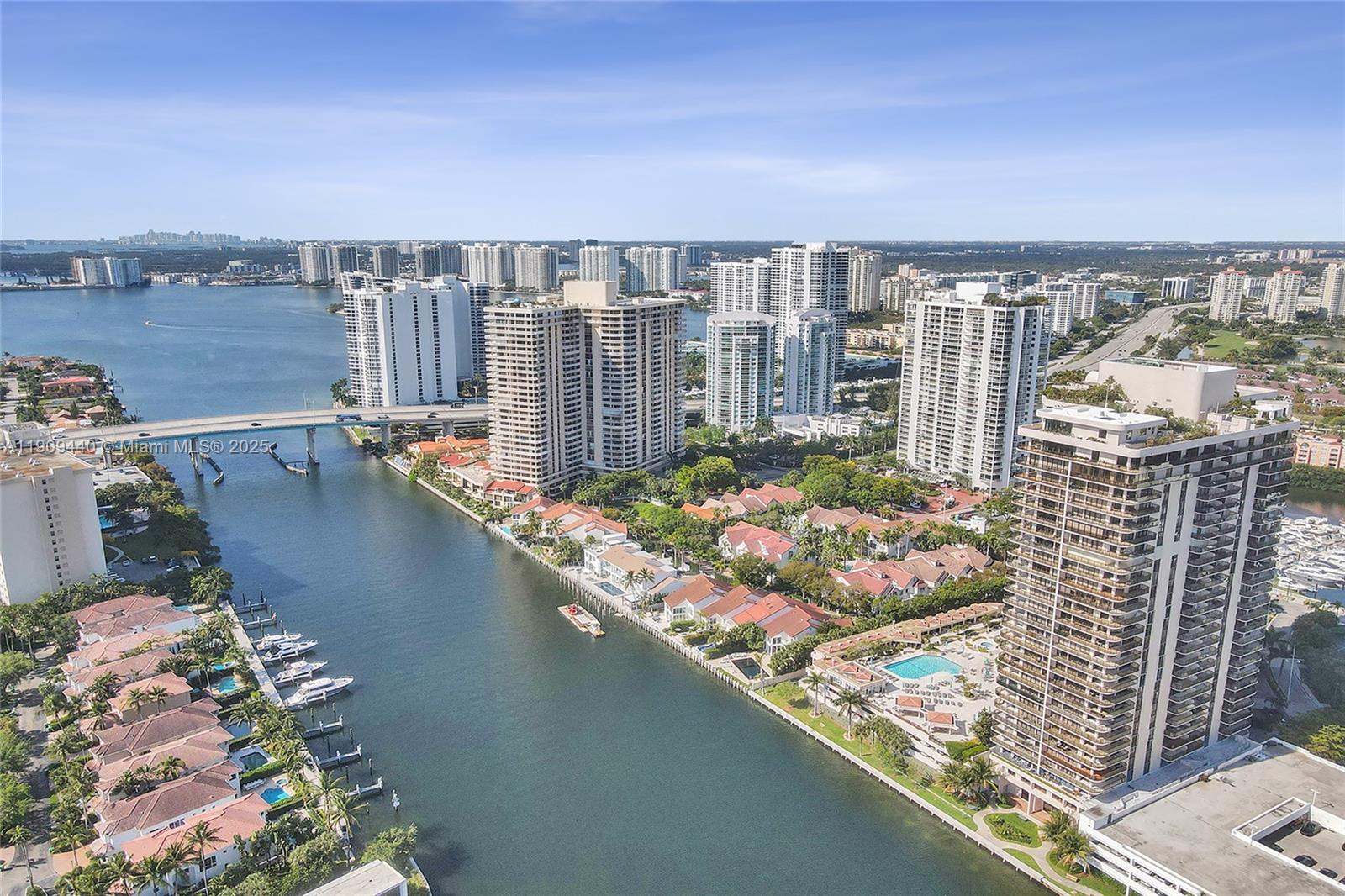 TURNBERRY ISLE SOUTH - Residential