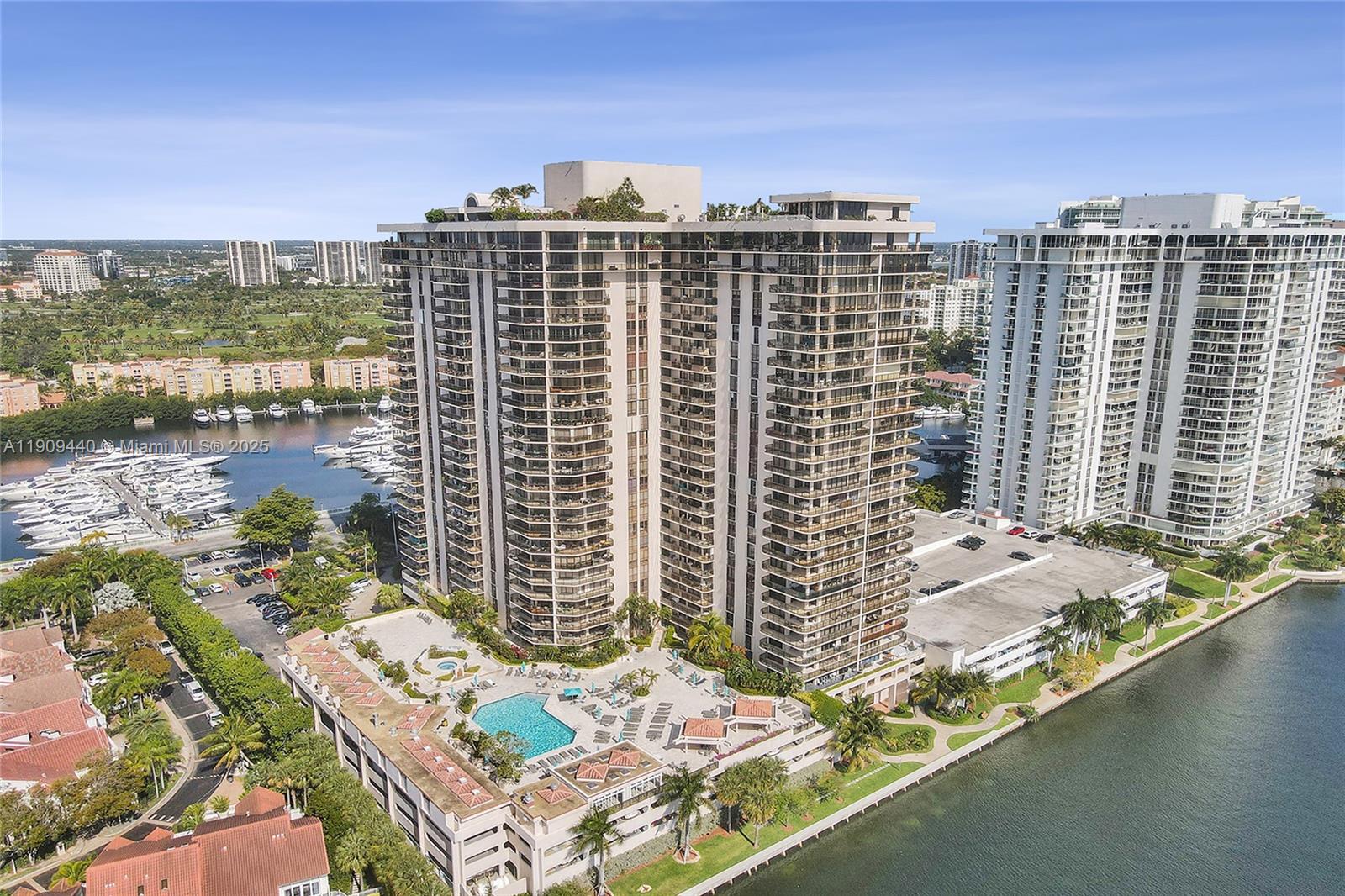 TURNBERRY ISLE SOUTH - Residential