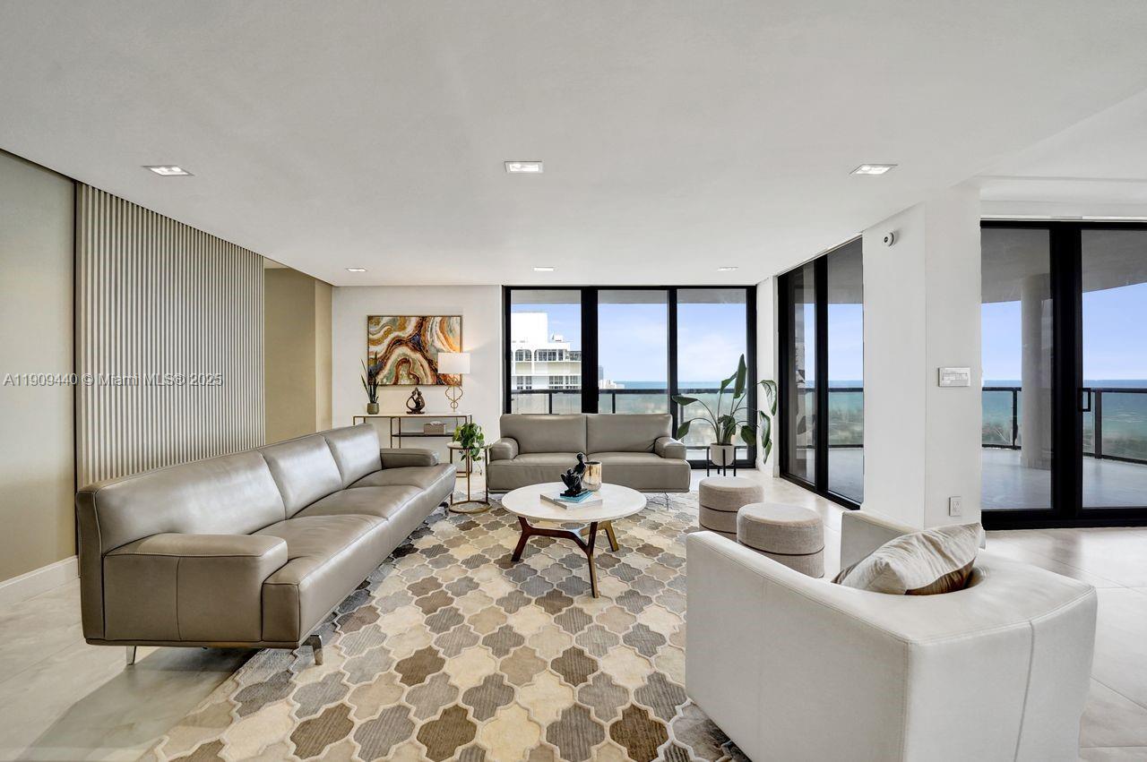 TURNBERRY ISLE SOUTH - Residential