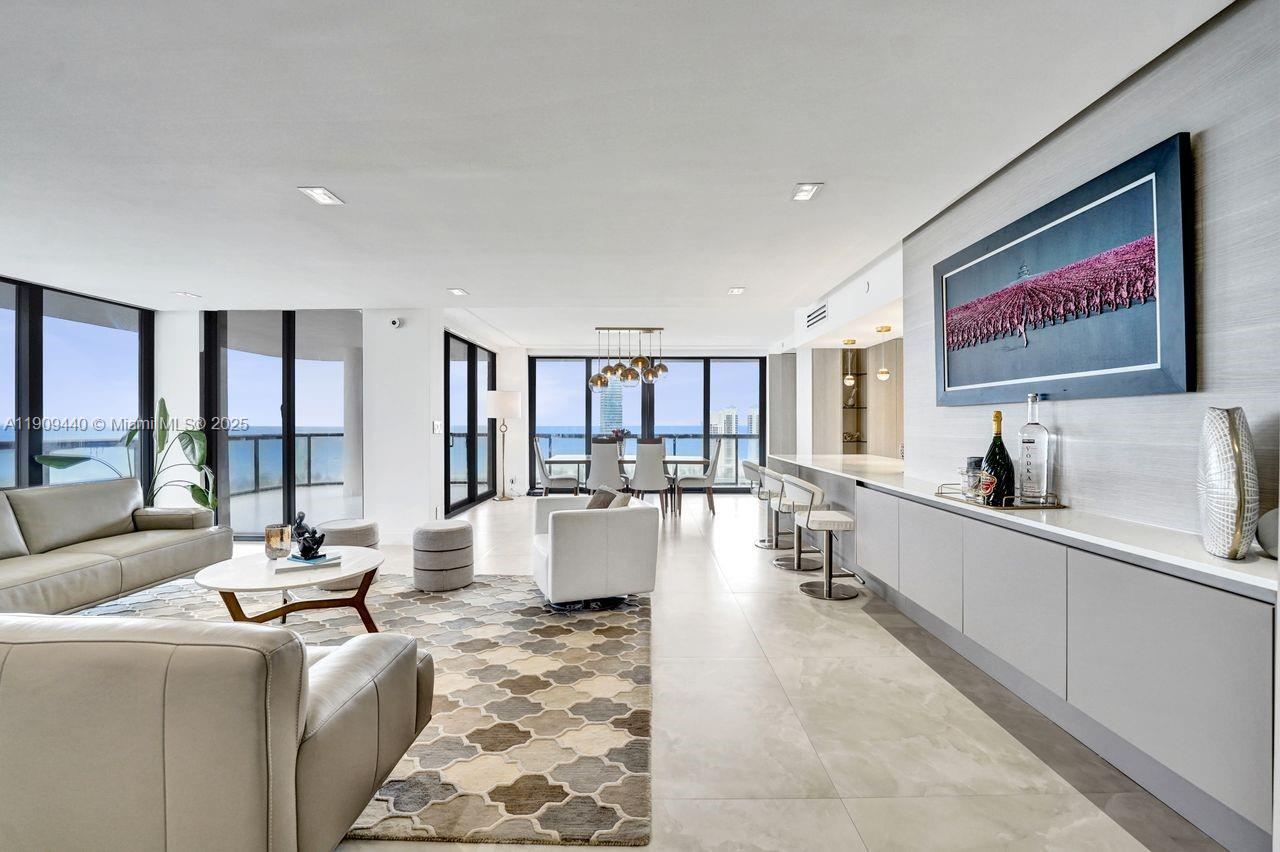 TURNBERRY ISLE SOUTH - Residential
