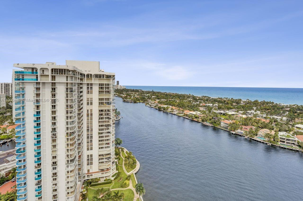 TURNBERRY ISLE SOUTH - Residential