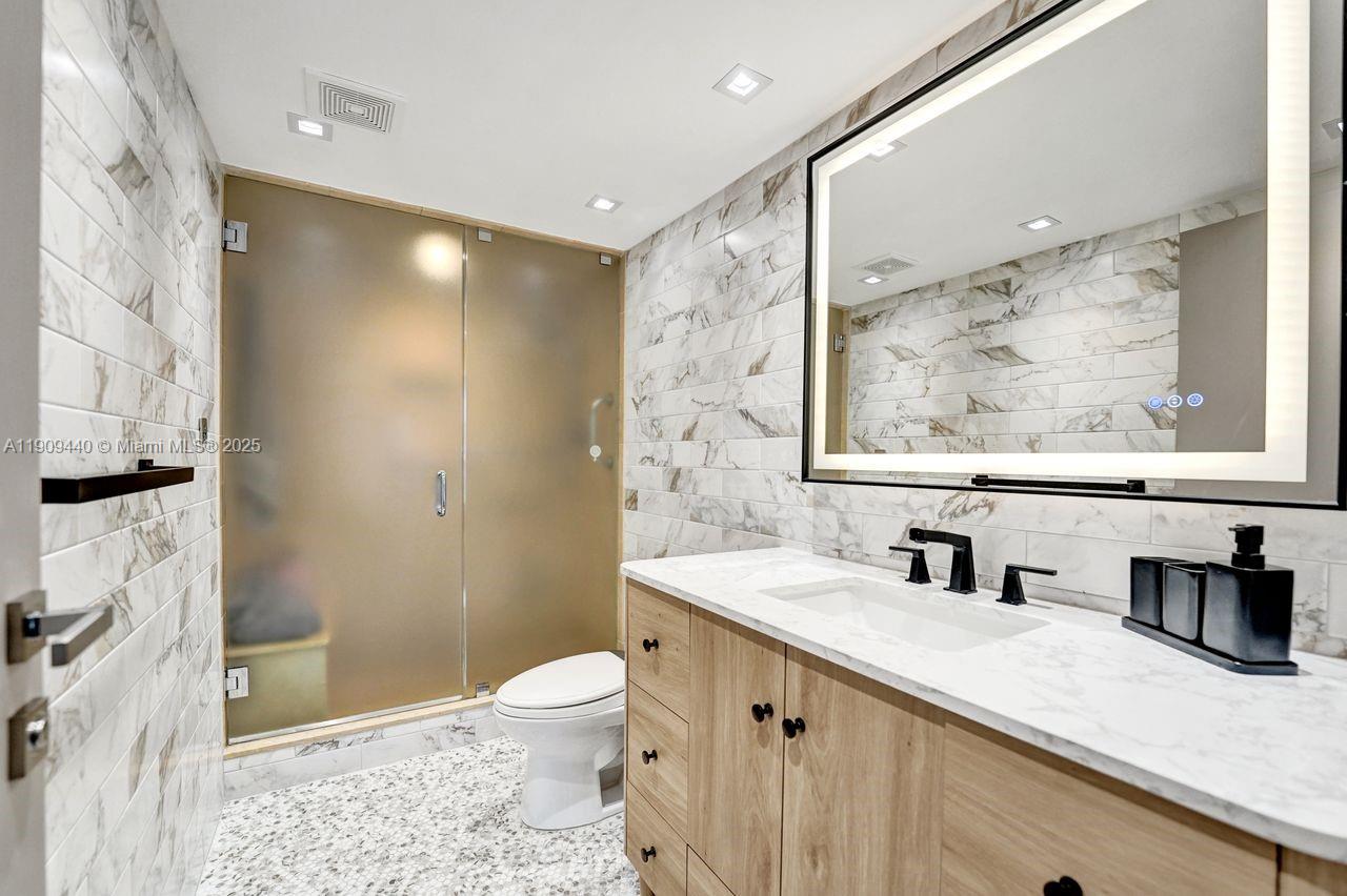 TURNBERRY ISLE SOUTH - Residential