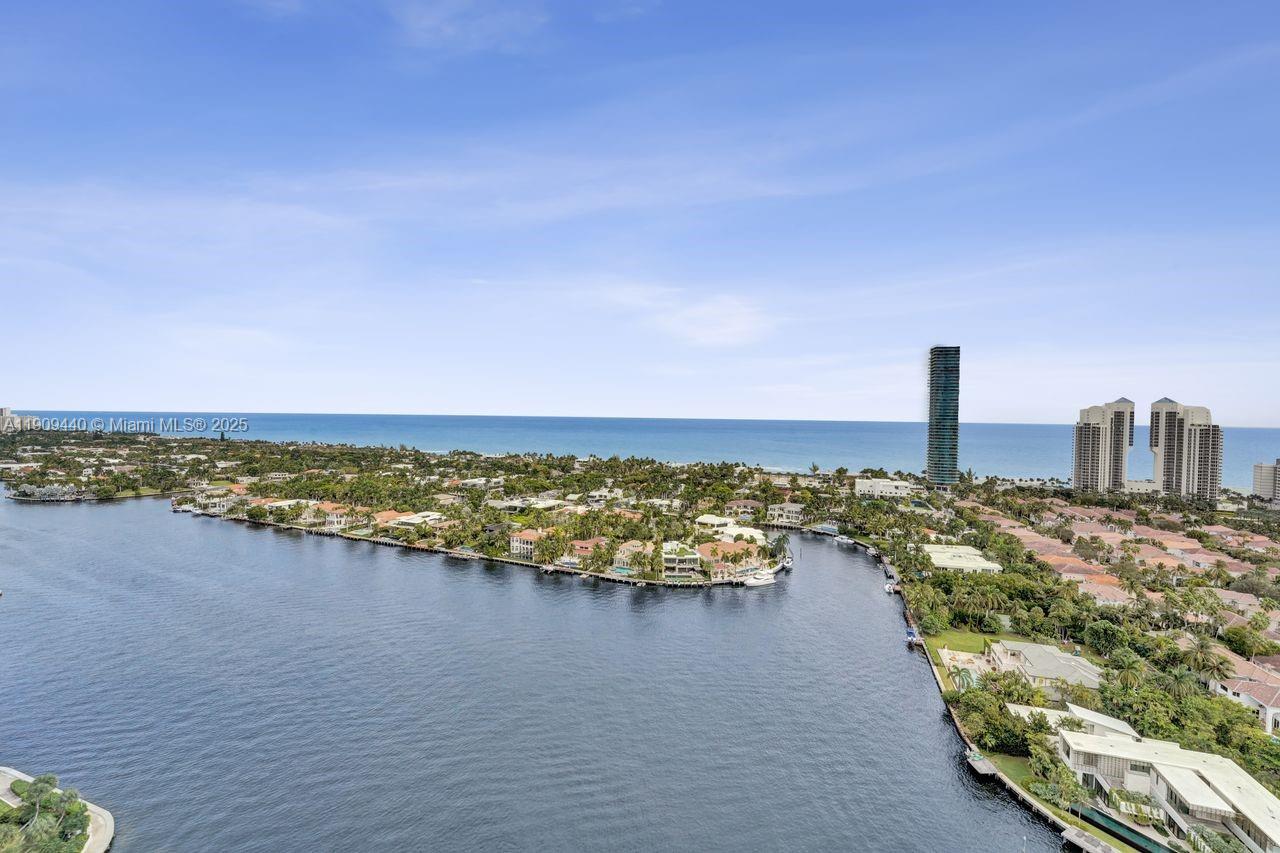 TURNBERRY ISLE SOUTH - Residential