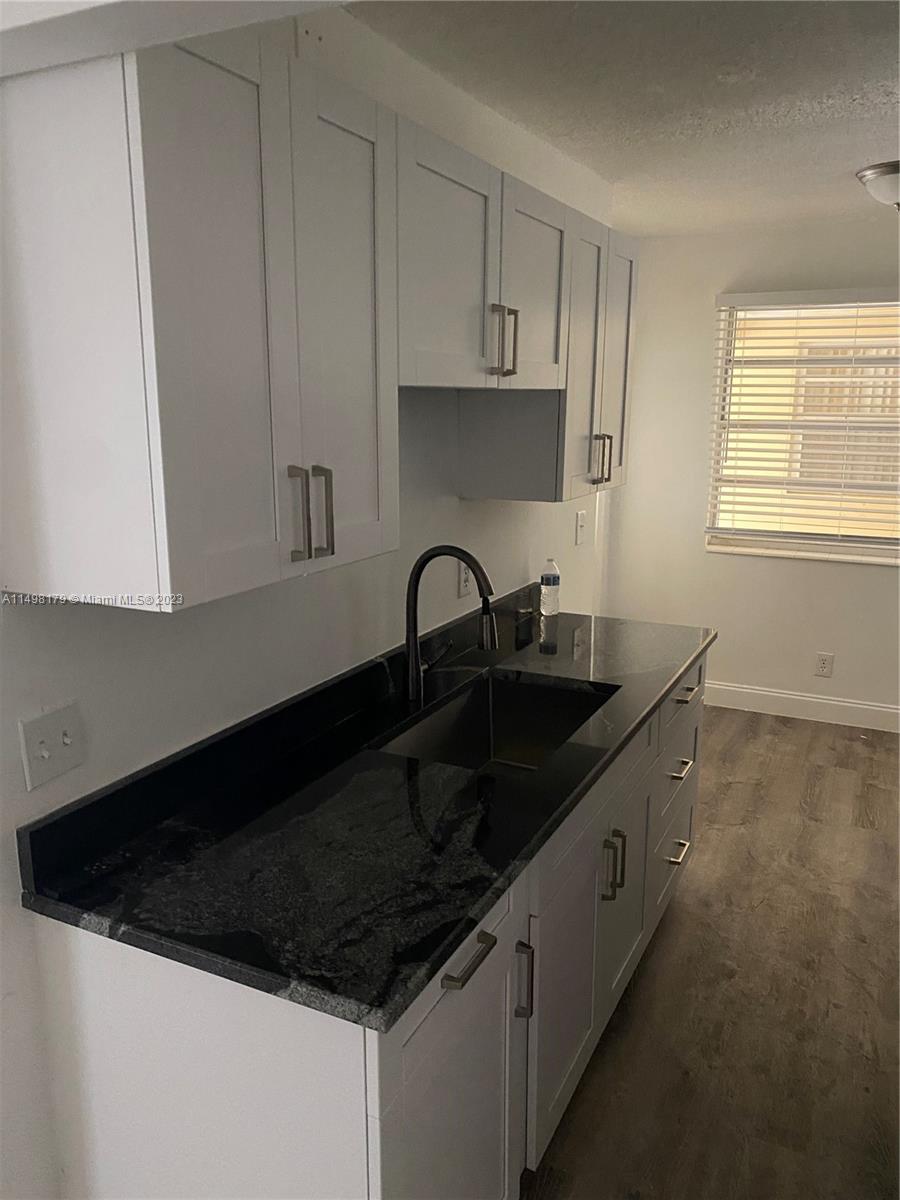 LSOLEI AT HALLANDALE BEAC - Residential Lease