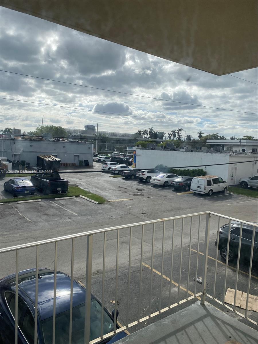 LSOLEI AT HALLANDALE BEAC - Residential Lease