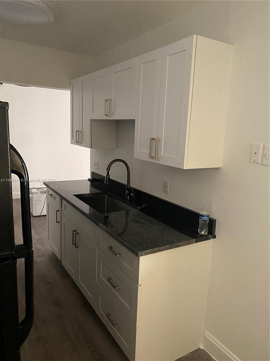 LSOLEI AT HALLANDALE BEAC - Residential Lease