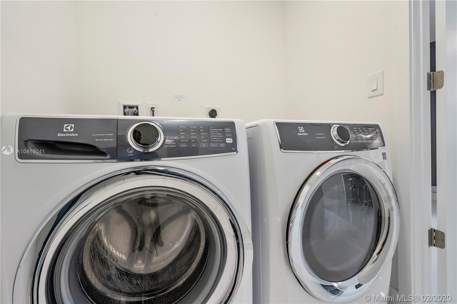 Paramount World Center - Residential Lease