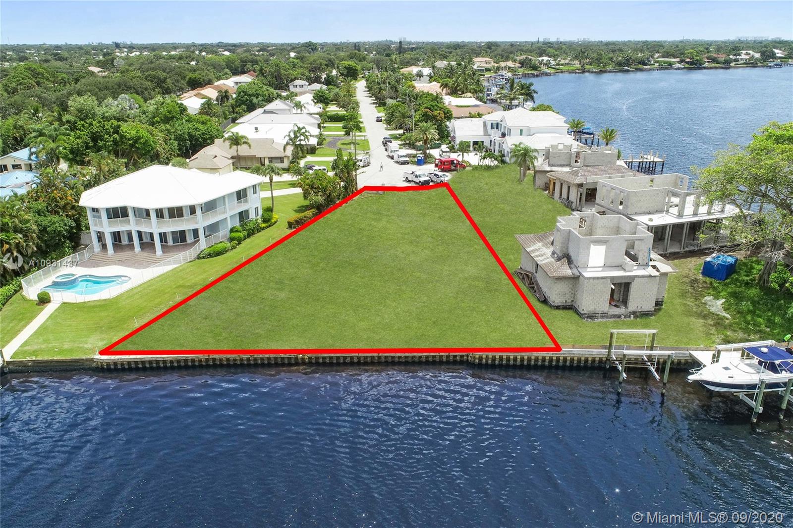 TRAPPERS POINT - Land