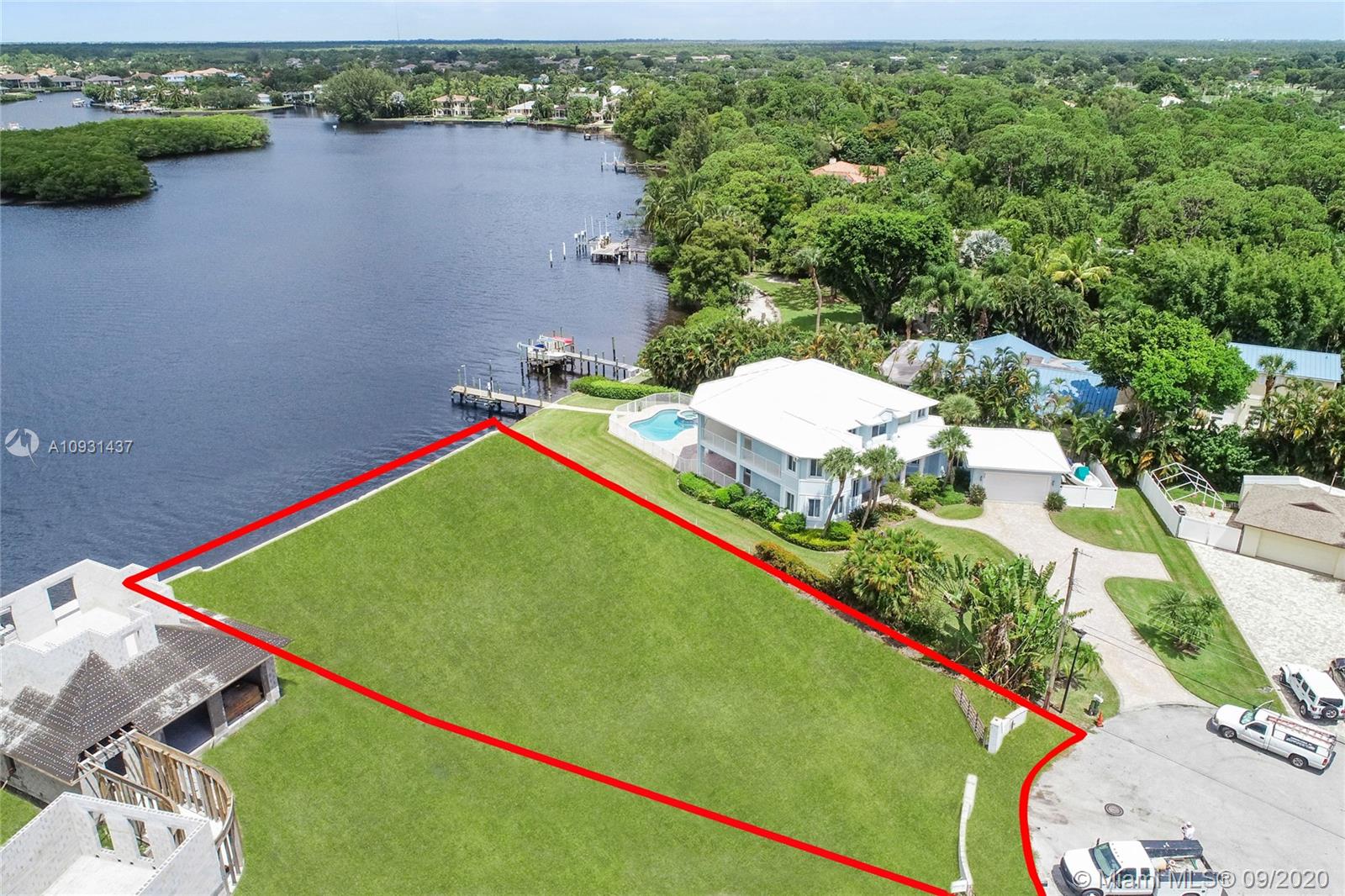 TRAPPERS POINT - Land