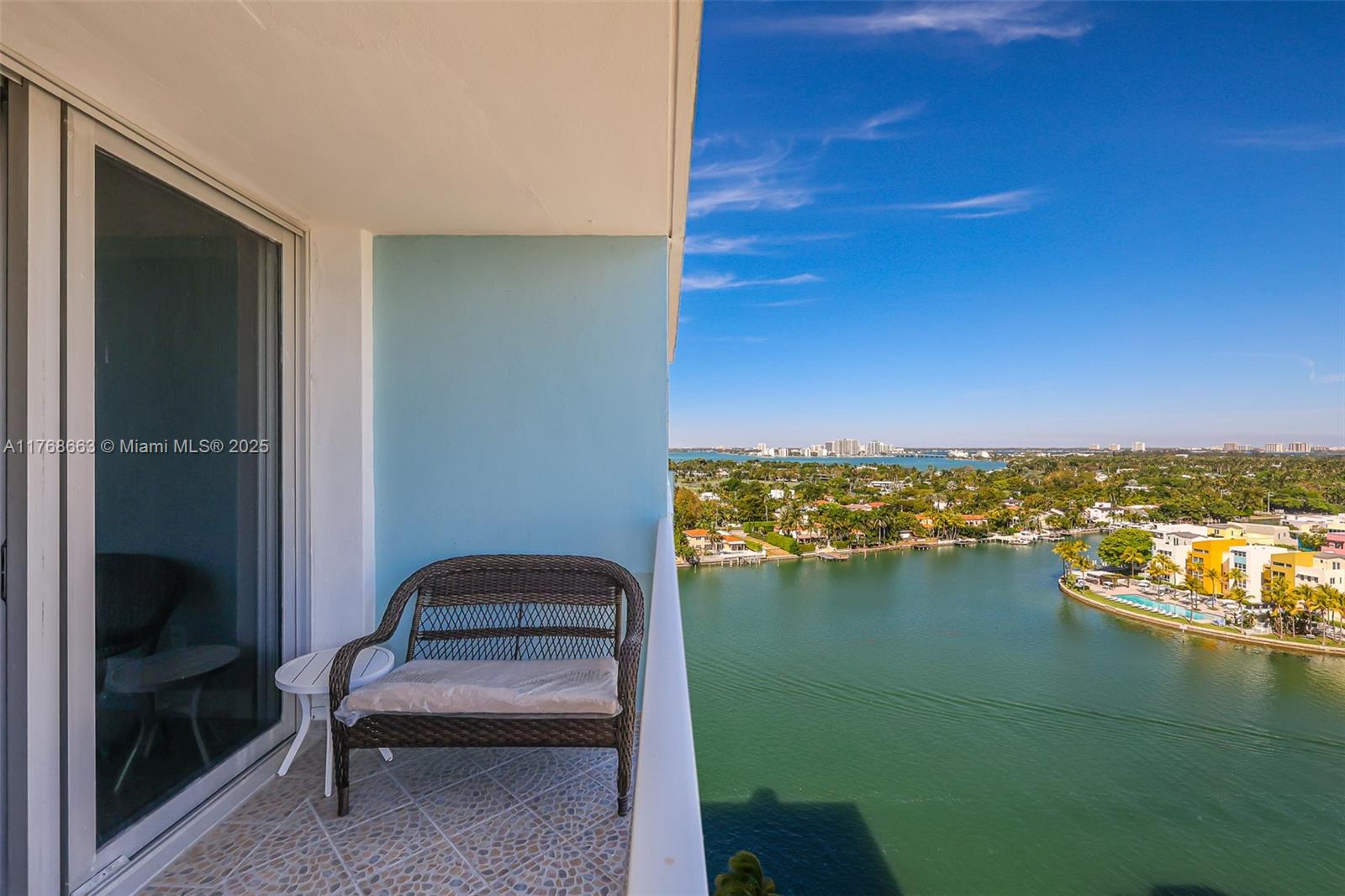 5838 CONDOMINIUM - Residential