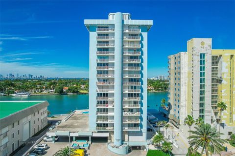 5838 Collins Ave 15D Miami Beach FL 33140