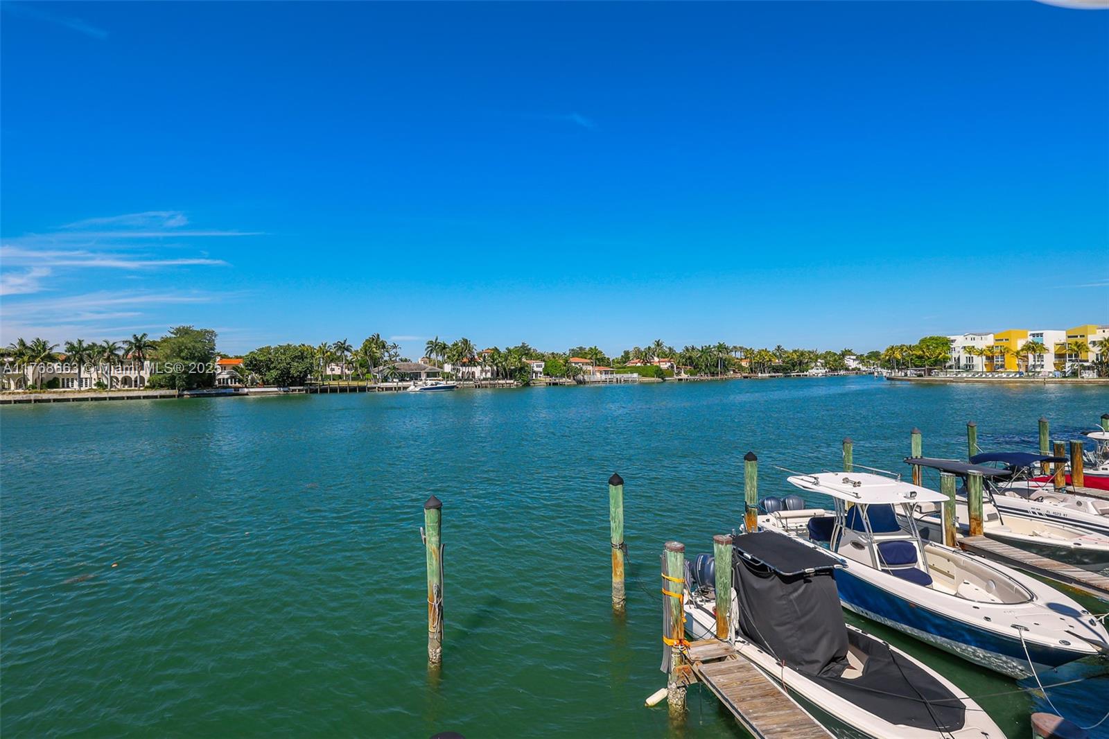 5838 CONDOMINIUM - Residential