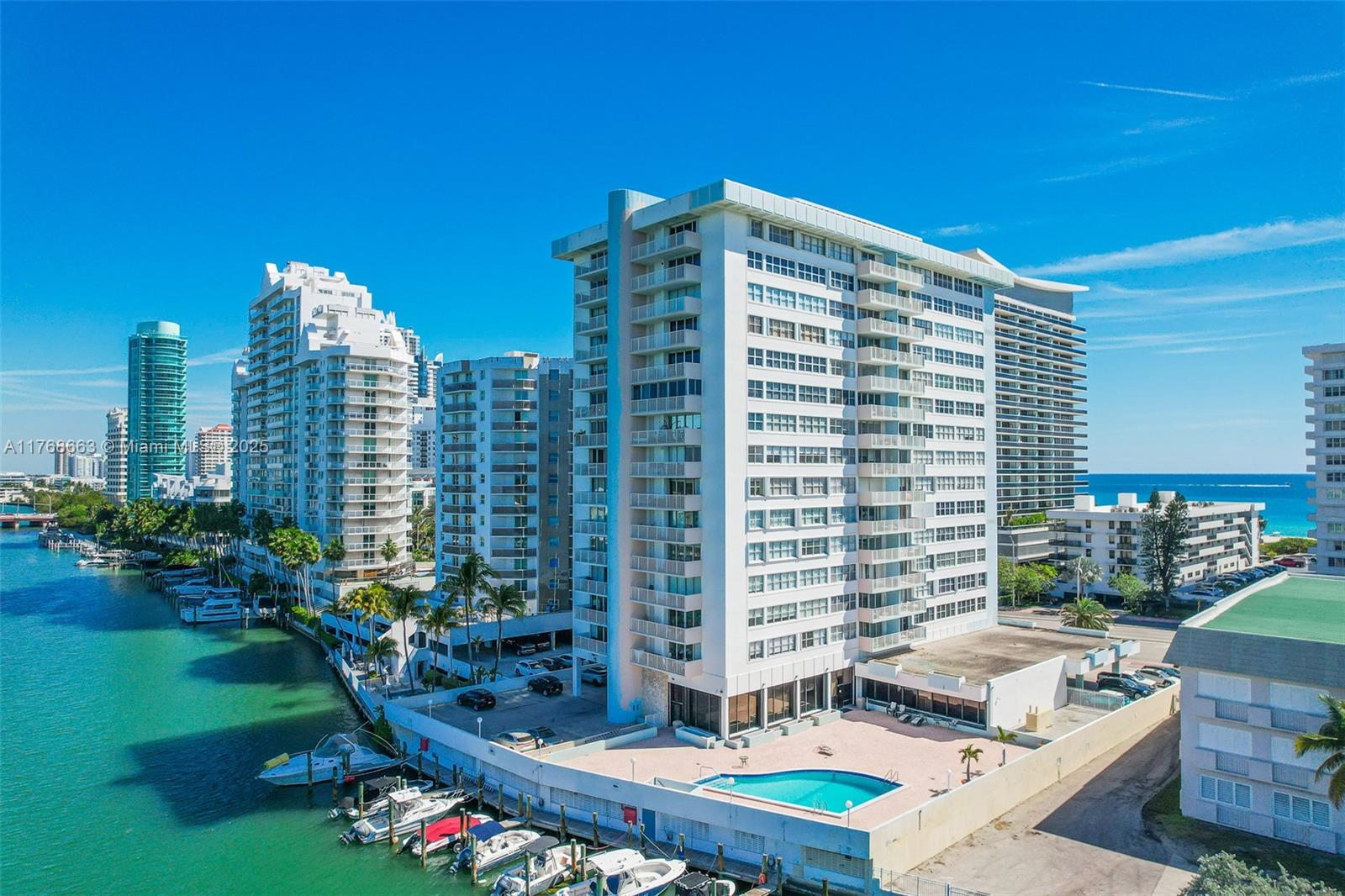 5838 CONDOMINIUM - Residential