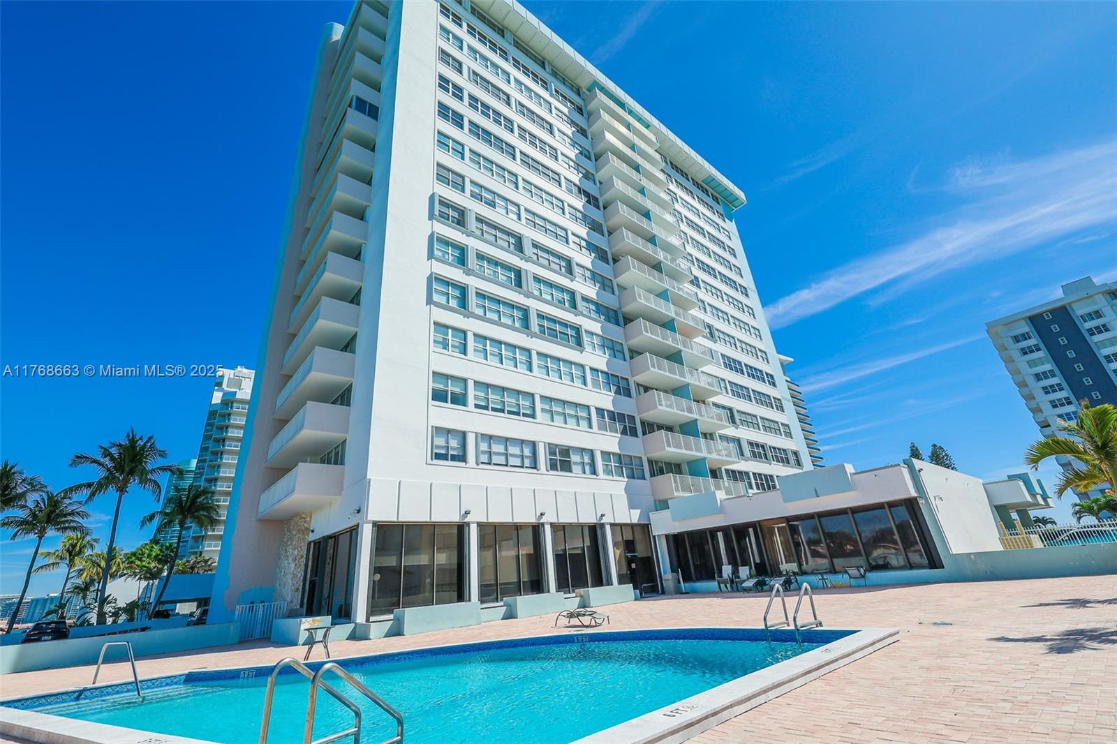 5838 CONDOMINIUM - Residential