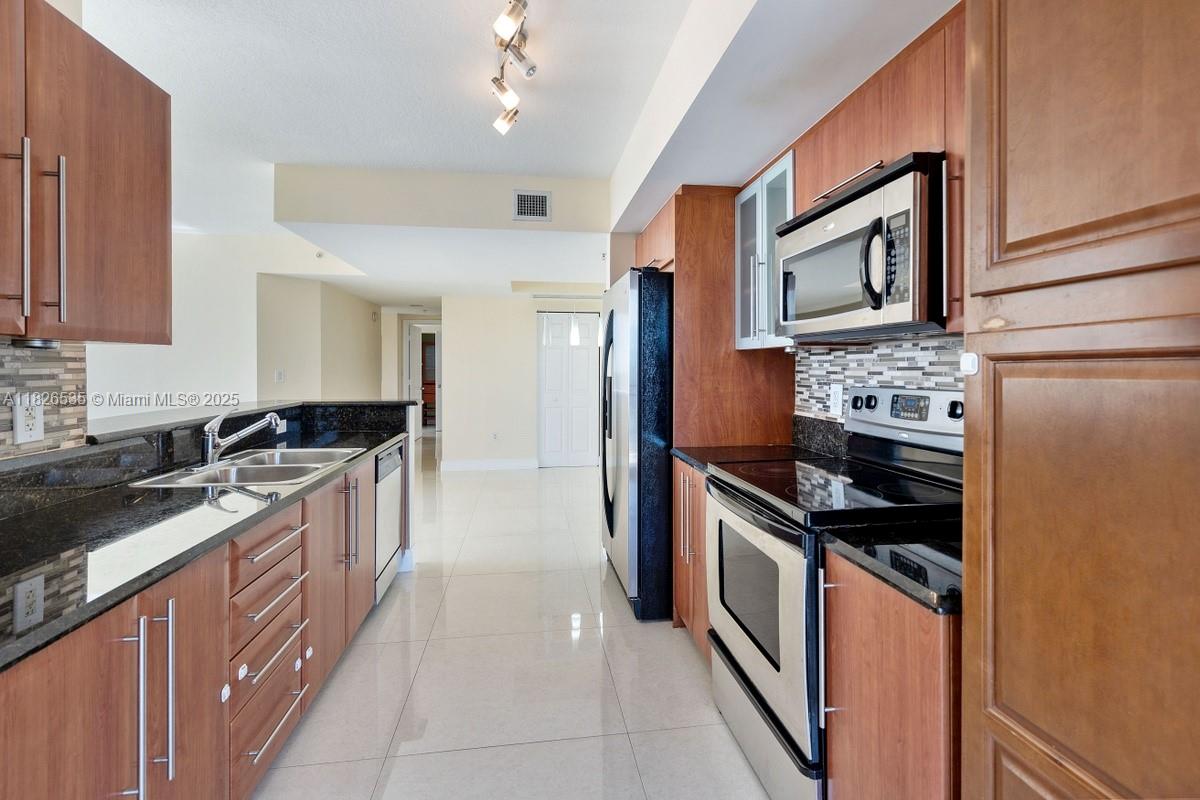 3232 SW 22nd St 1701