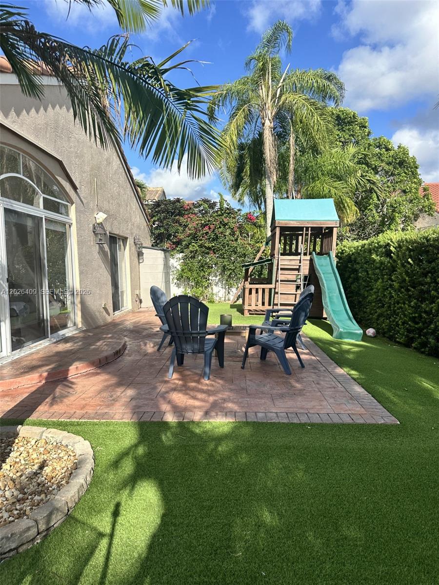 View photos, virtual tours, details... 19213 SW 4th St 0