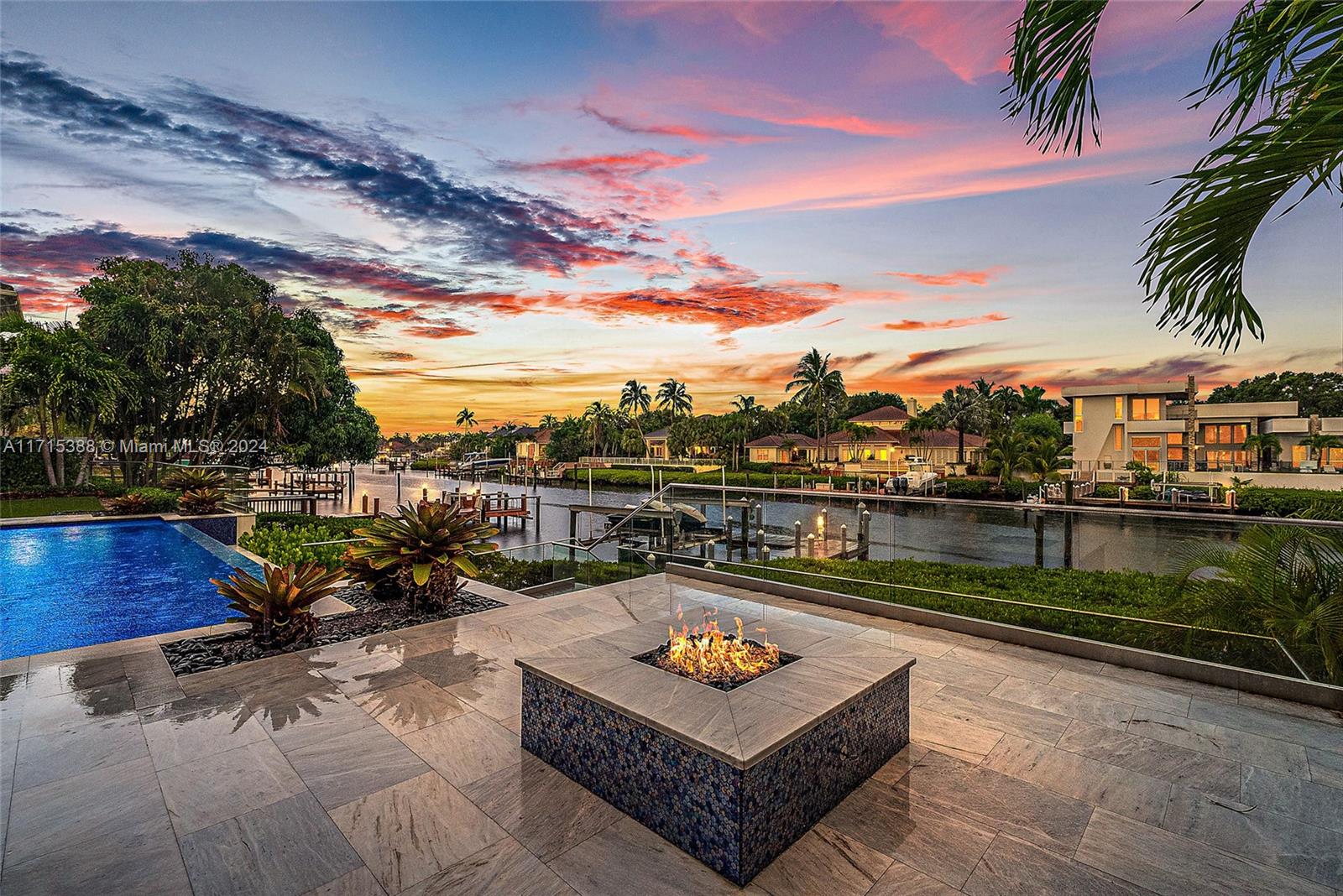107 Quayside Dr
