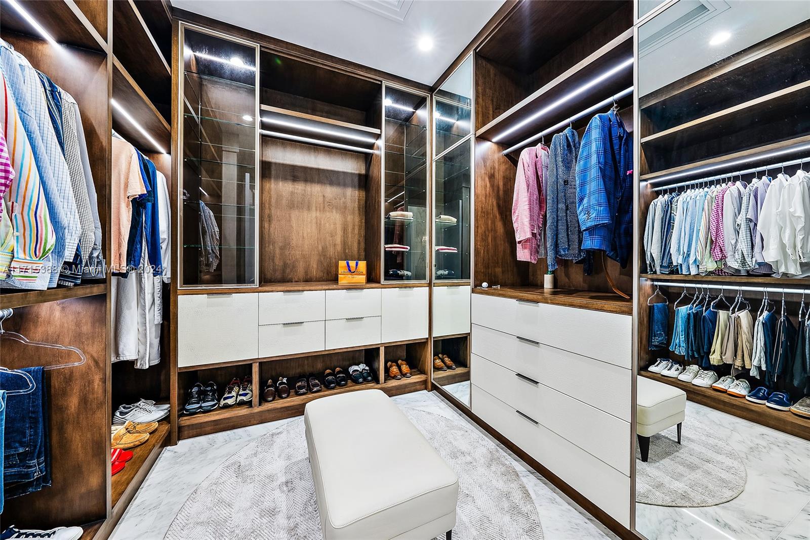 Admirals Cove - Residential