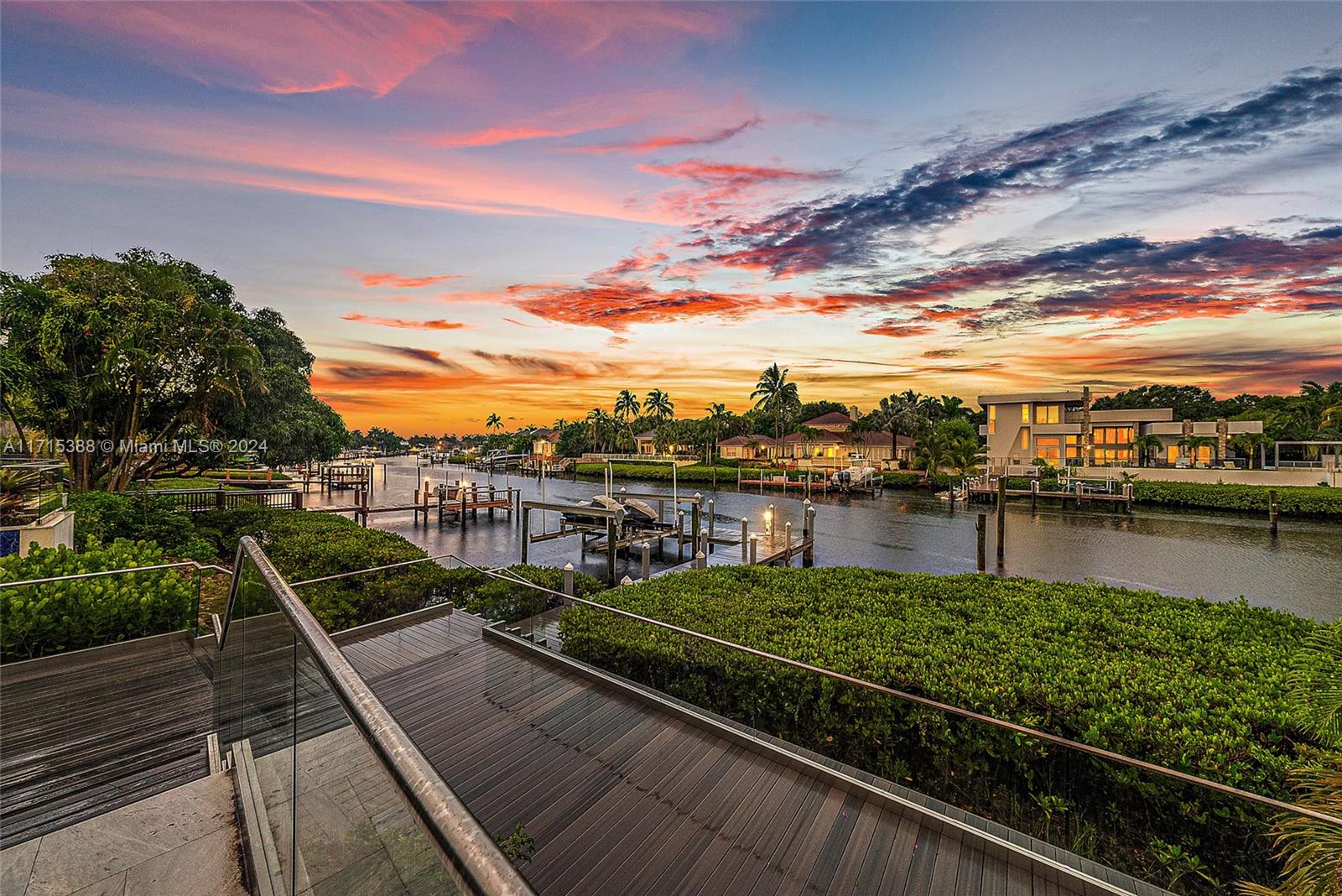 107 Quayside Dr