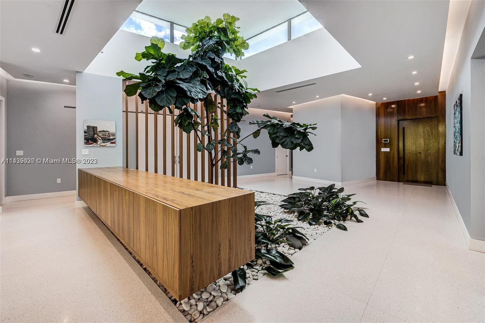 BAY HEIGHTS GROVES - Residential