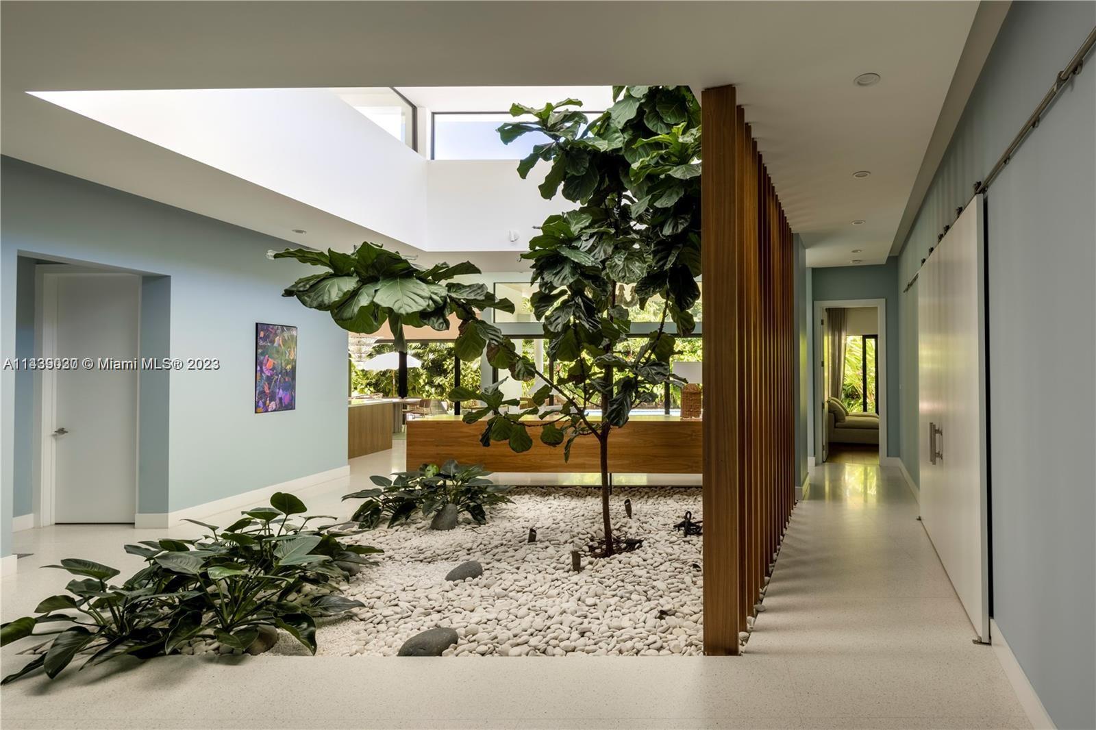 BAY HEIGHTS GROVES - Residential